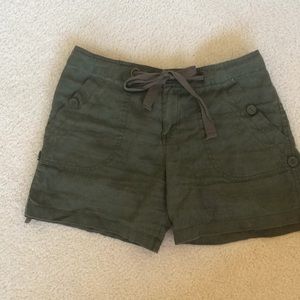Sanctuary linen olive shorts